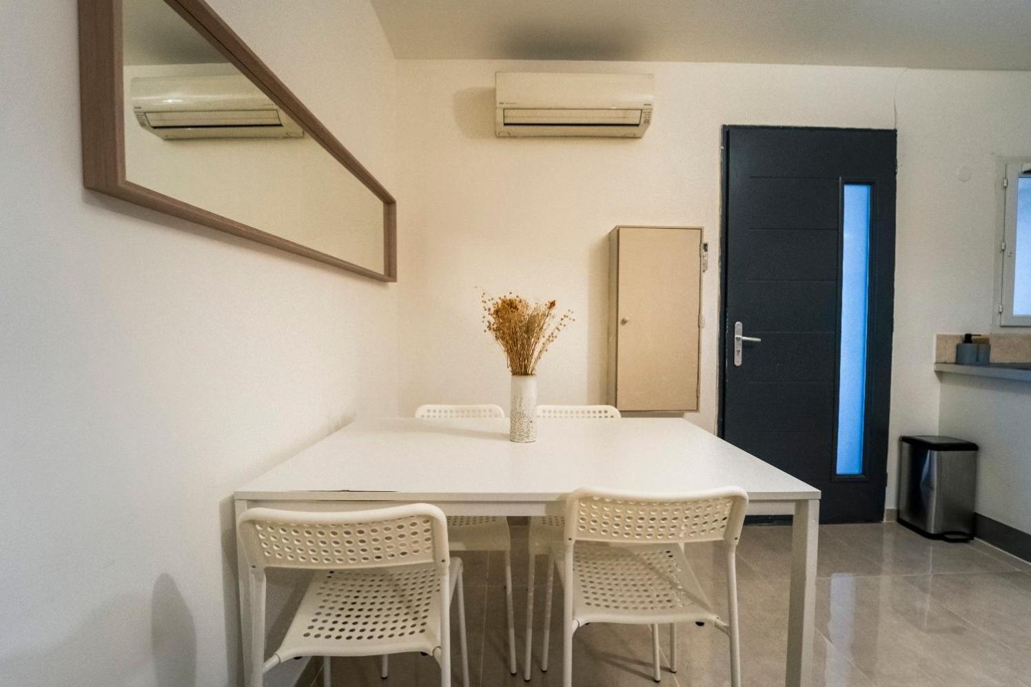 Appartement Des Carmes Nimes Exterior photo